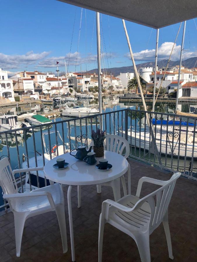 Апартаменти Apt Port Rhodes C, 2 Chbres, 2 Terrasses, Vue Sur Canal Principal De La Marina Et Sur Les Pyrenees Емпуріабрава Екстер'єр фото