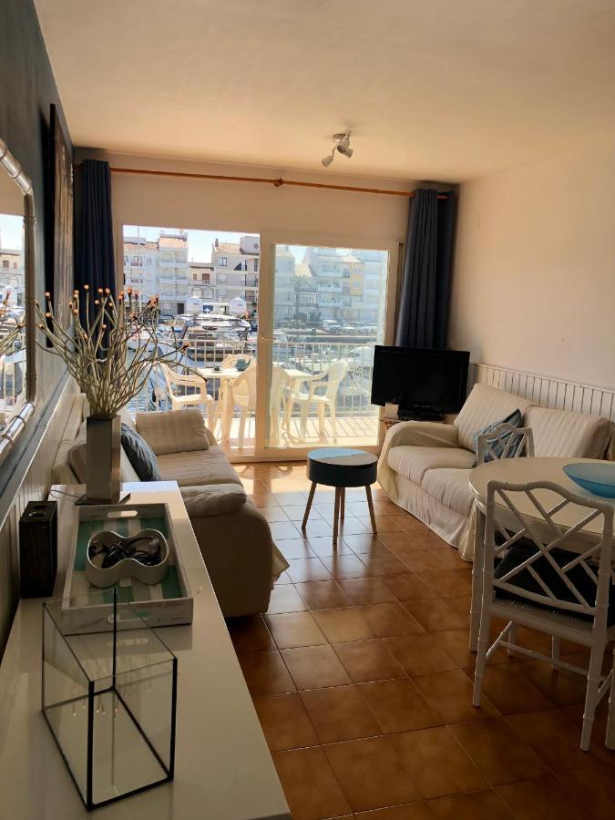Апартаменти Apt Port Rhodes C, 2 Chbres, 2 Terrasses, Vue Sur Canal Principal De La Marina Et Sur Les Pyrenees Емпуріабрава Екстер'єр фото